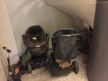 Barnvagnar, pulkor och andra ägodelar får ej förvaras i trapphusen